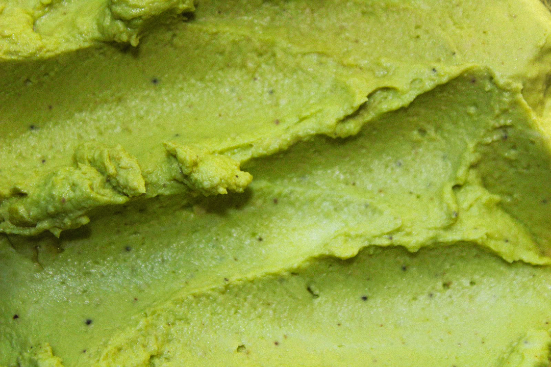 Aderezo cremoso de aguacate y parmesano